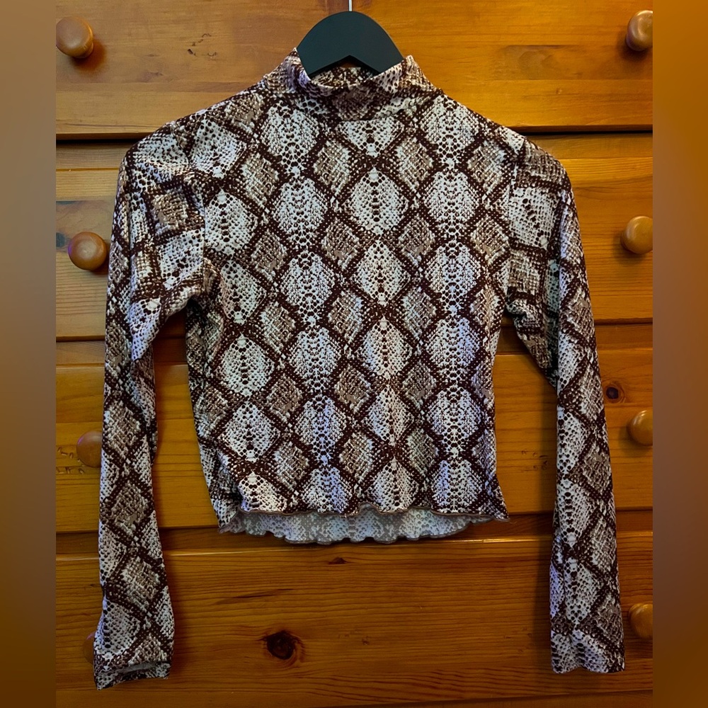 Snakeskin Faux Turtle Neck Long Sleeve Crop Top